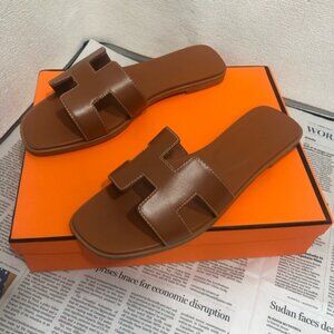 Hermes slippers